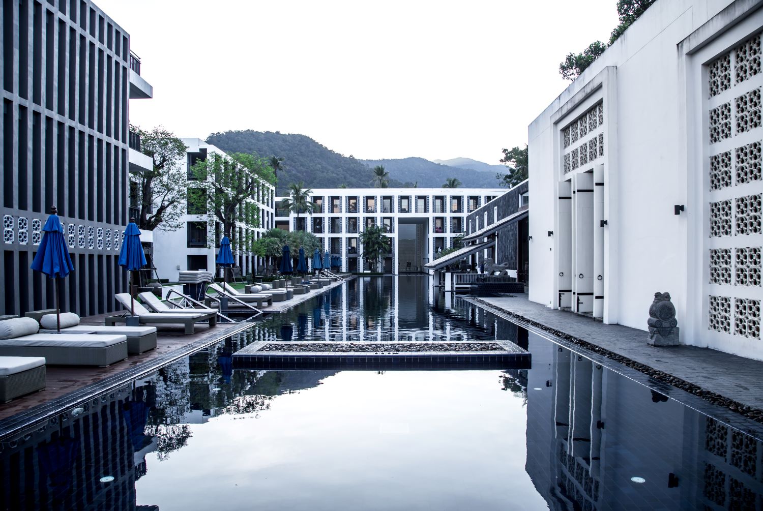 Top Best Luxury & Upscale Hotels in Lockport, New York