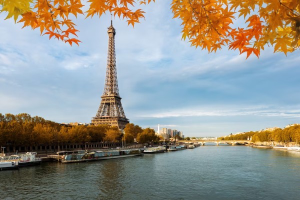 Cheap Flight Tickets to Paris